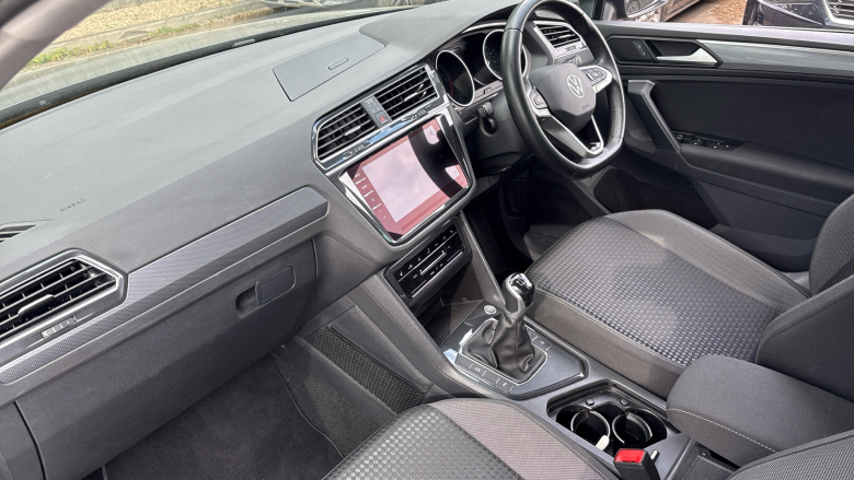 Volkswagen Tiguan 2.0 TDI Active 5dr Diesel Estate